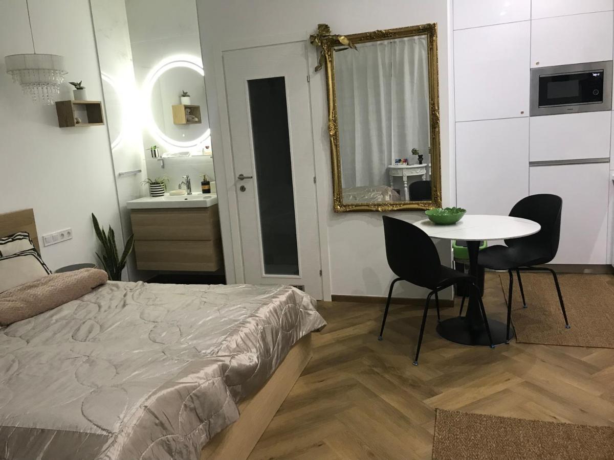 Greatforest Rosehill 2 Apartman -Bmw- Debrecen Esterno foto